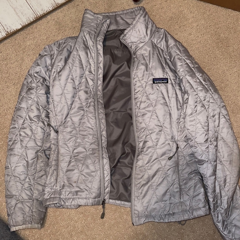 Grey Patagonia lightweight zip up jacket